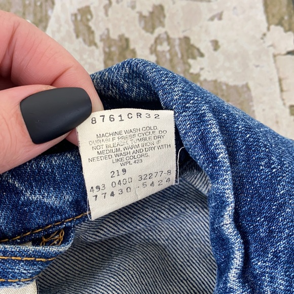 Retro Levi’s jean jacket red tan blue denim jacket women’s sz small - Picture 7 of 11